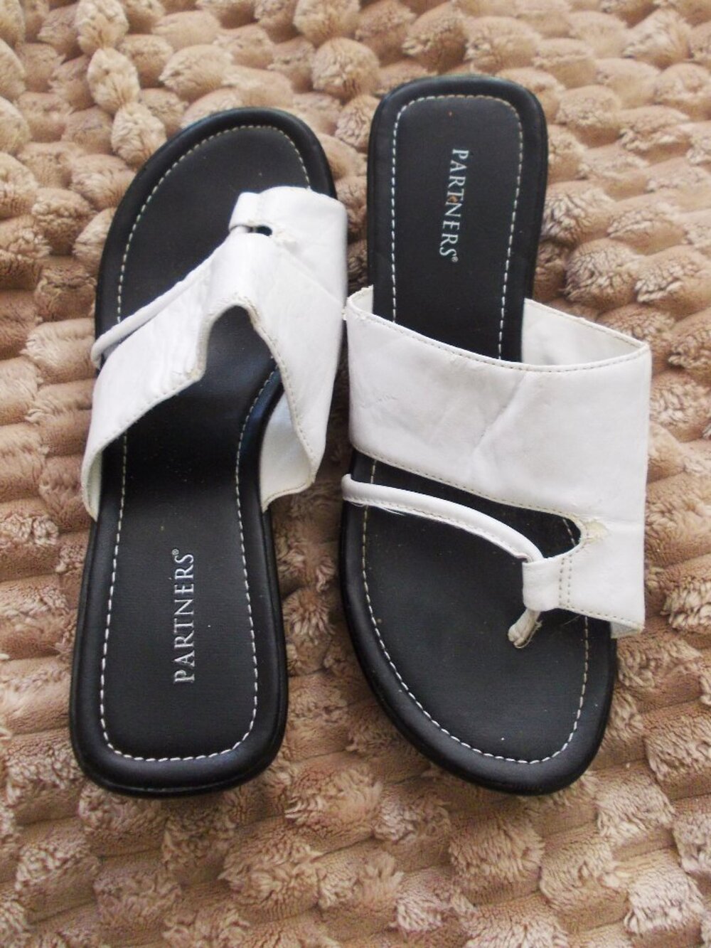 Partners Melicia Wedge Sandals Size 8.5